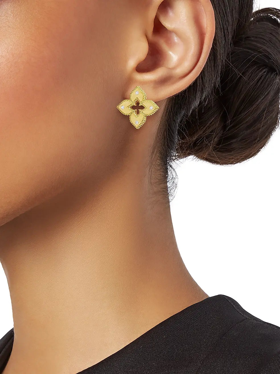 Roberto Coin Petite Venetian Diamond Stud Earrings in 18K Yellow Gold – Timeless Luxury for Everyday Elegance