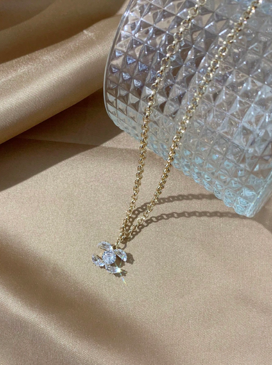 Natural Diamond Pendant Necklace for Women – Solid Gold Luxury Fine Jewelry