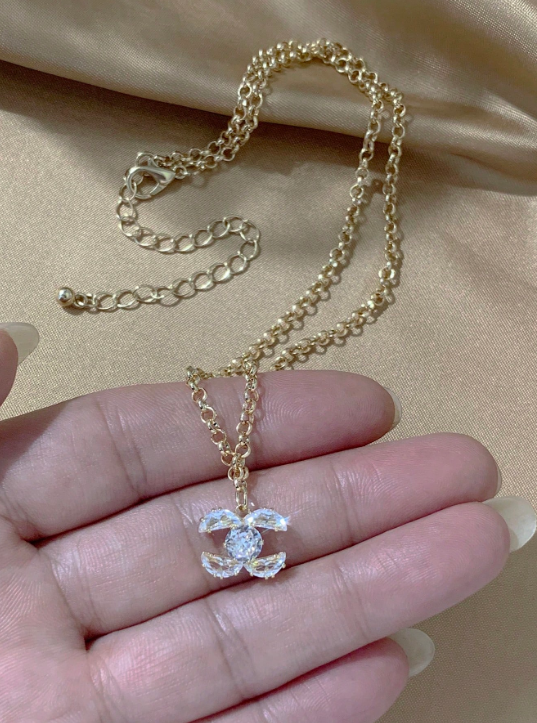 Natural Diamond Pendant Necklace for Women – Solid Gold Luxury Fine Jewelry