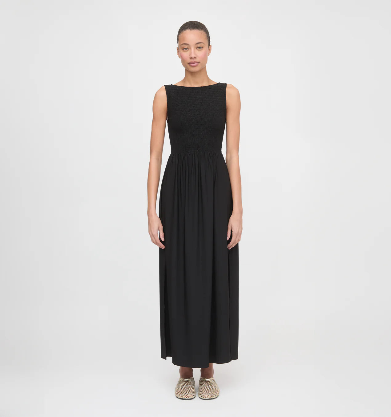 Women’s Smocked Midi Dress – Elegant Sleeveless Summer Dress