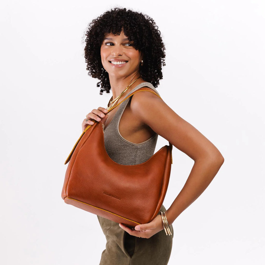 Aspen Shoulder Bag | Premium Minimalist Shoulder Bag · A Must-Have for Stylish Commuting Atmosphere